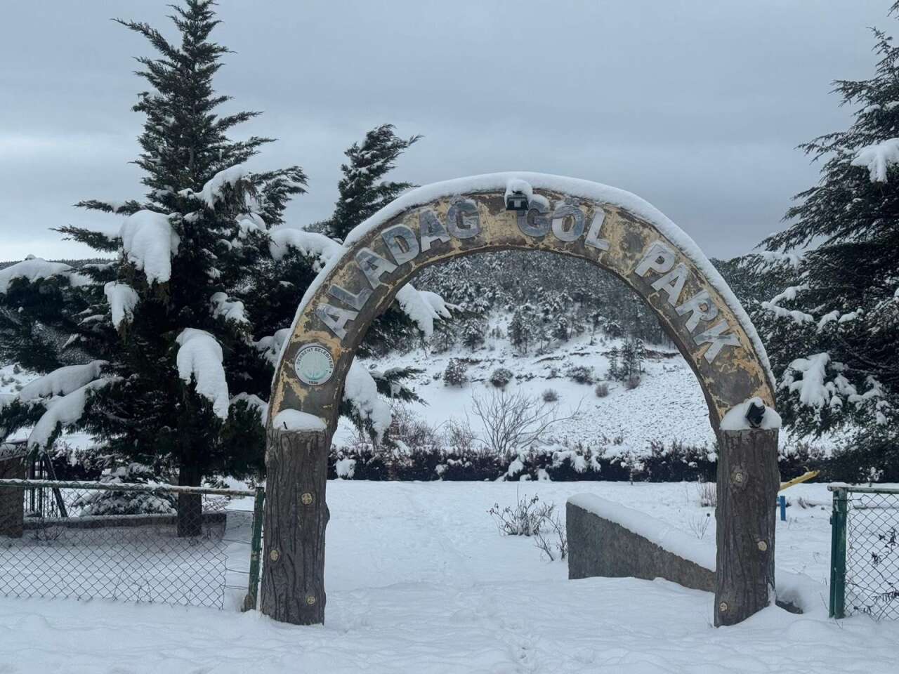 Konya’yı beyaza bürüyen kar gitti, geride bu manzaralar kaldı 7